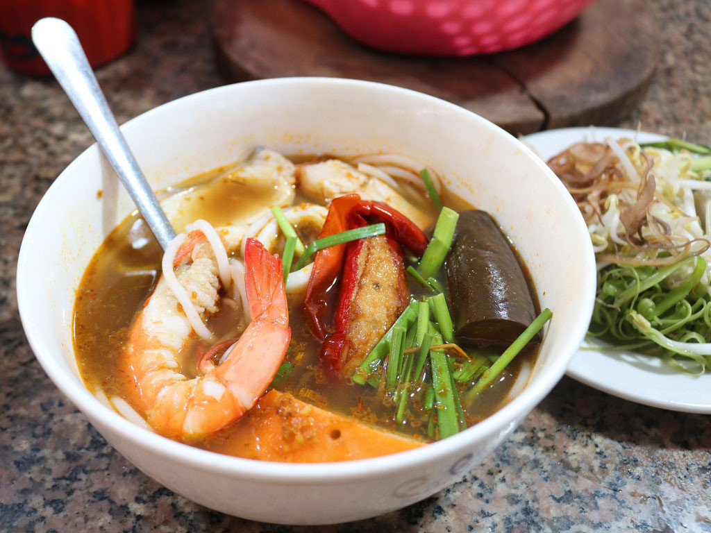 Bún mắm Sài Gòn