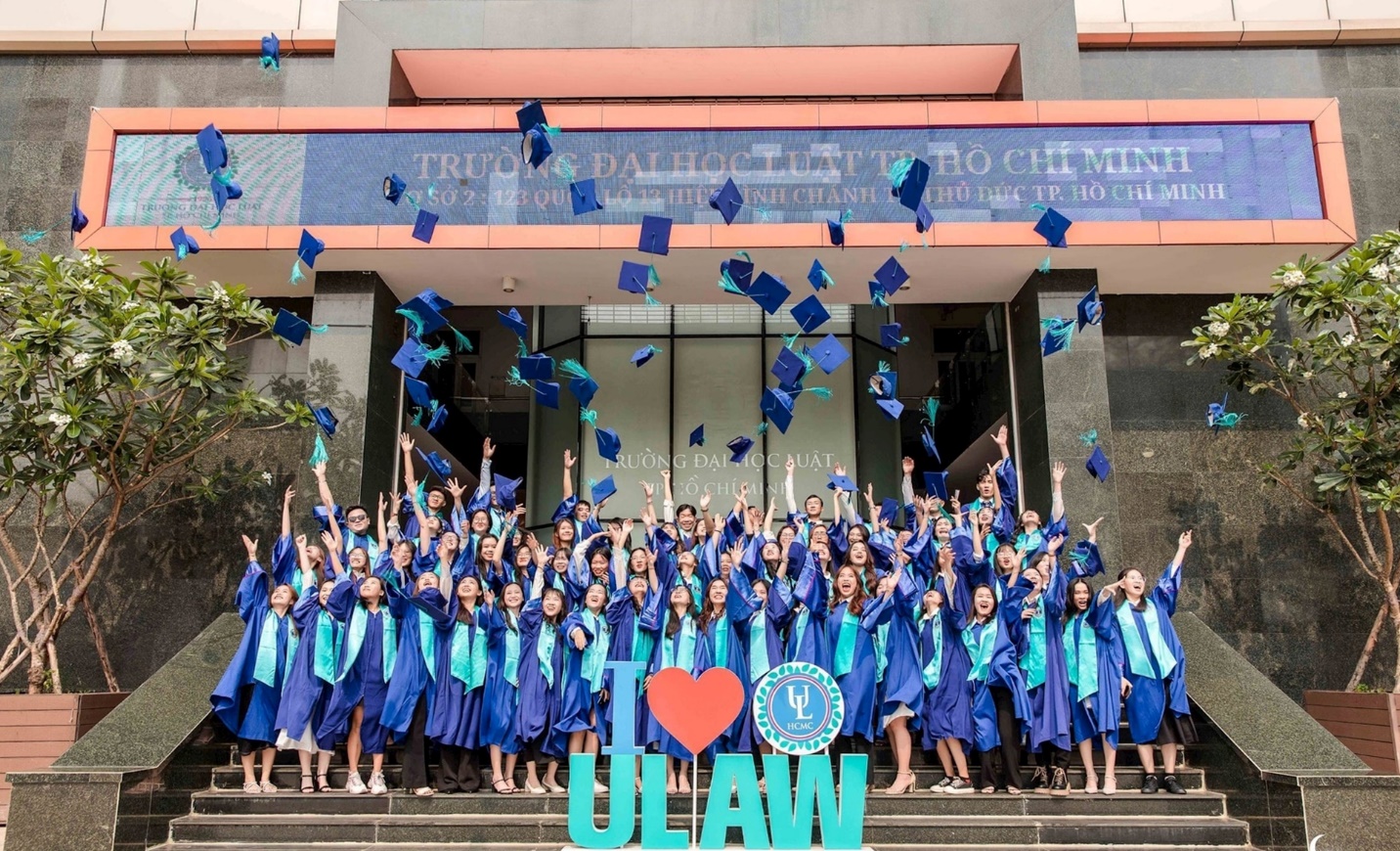 Đại học Luật TP.HCM thuộc top trường có học phí cao