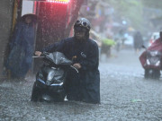 Tin tức - Cảnh báo giông lốc, mưa lớn ở Hà Nội trong 4 giờ tới