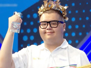 Tin tức - Nam sinh trường chuyên Ngoại ngữ “out trình”, giành chiến thắng với điểm số cao kỷ lục tại Olympia 2025