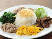 Lifestyle - Món cơm trăm tuổi chỉ có ở Huế, sở hữu cái tên đáng sợ, từ chế biến đến cách ăn đều cần sự khéo léo