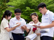 Tin tức - Vì sao có điểm chuẩn 30/30 khi môn Văn không có điểm 10?