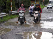 Tin tức - Đoạn Quốc lộ 61 qua An Giang nát như tương