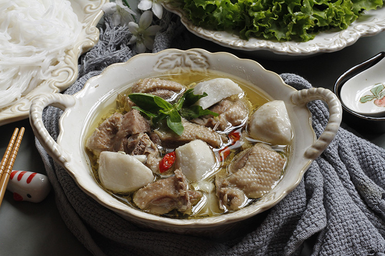 Vịt om sấu chua cay béo ngậy thơm ngon