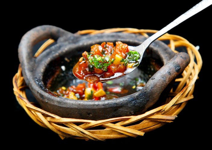 Kho quẹt miền Tây sánh đậm, tóp mỡ vàng giòn hấp dẫn