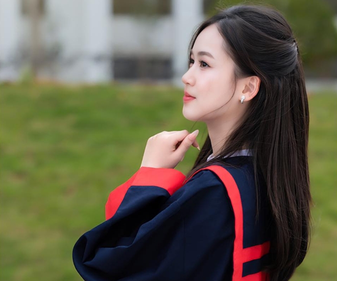 Hiền Mai là 1 trong 8 thủ khoa khối A00 đạt điểm tuyệt đối