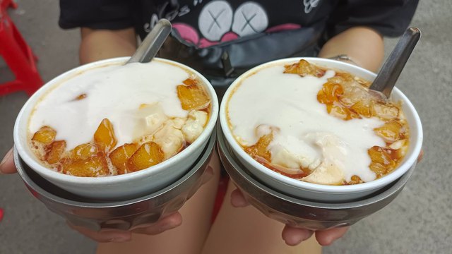 Món tàu hũ nóng đường mật