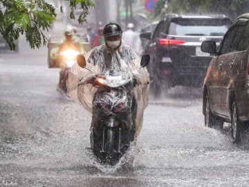 Bật mí nguyên nhân khiến Bắc Bộ và nhiều nơi có mưa dông kéo dài chưa dứt