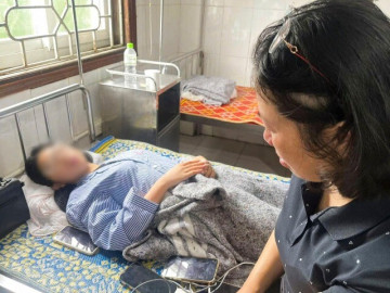 Nạn nhân vụ lật xe khách ở Hà Tĩnh: Mất bố rồi giờ mẹ cũng bỏ em đi