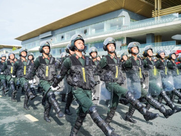 Công an Hà Nội hợp luyện diễu binh, diễu hành cho Ngày hội vì Thủ đô bình yên