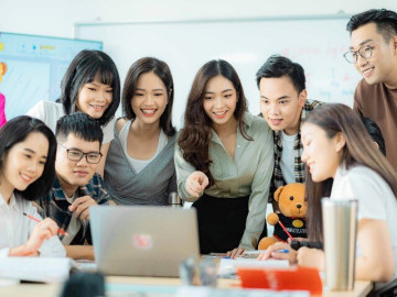 5 ngành vô cùng “khát” nhân lực trẻ, dễ kiếm việc làm, thu nhập vài chục triệu đồng/tháng