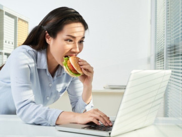 5 tác hại của việc không nhai kỹ khi ăn