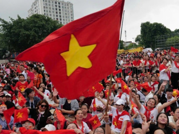 40 điểm phát bánh, nước miễn phí cho người dân xem diễu binh