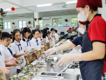 Hà Nội: Các trường học phải đảm bảo 100% thực phẩm có hợp đồng, hóa đơn