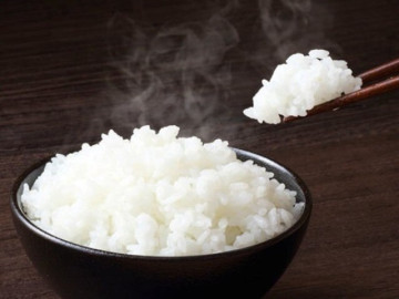 4 suy nghĩ sai lầm khi ăn cơm trắng khiến sức khoẻ và tuổi thọ của bạn tụt dốc không phanh