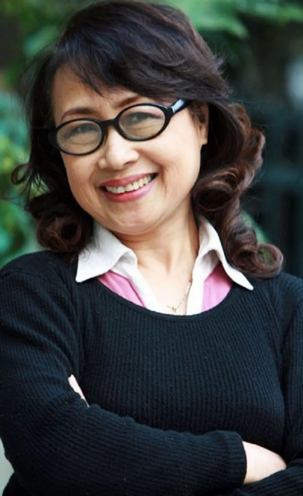 Nụ cười hiền hậu của cựu phát thanh viên truyền hình.