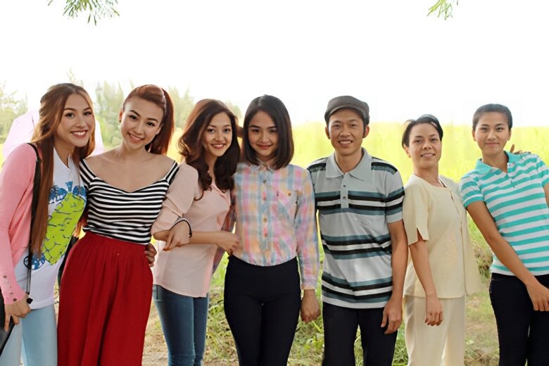 Cùng sinh năm 1990: Diễm My thành dâu hào môn, amp;#34;con gái Hoài Linhamp;#34; vẫn amp;#34;ở vậyamp;#34; vì quá gợi cảm - 3