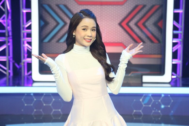 Sam không chỉ xinh đẹp mà còn đa tài.