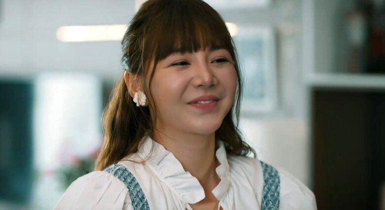 Quỳnh Kool trở lại màn ảnh với vai Hoàng Lam trong Gió Ngang Khoảng Trời Xanh.