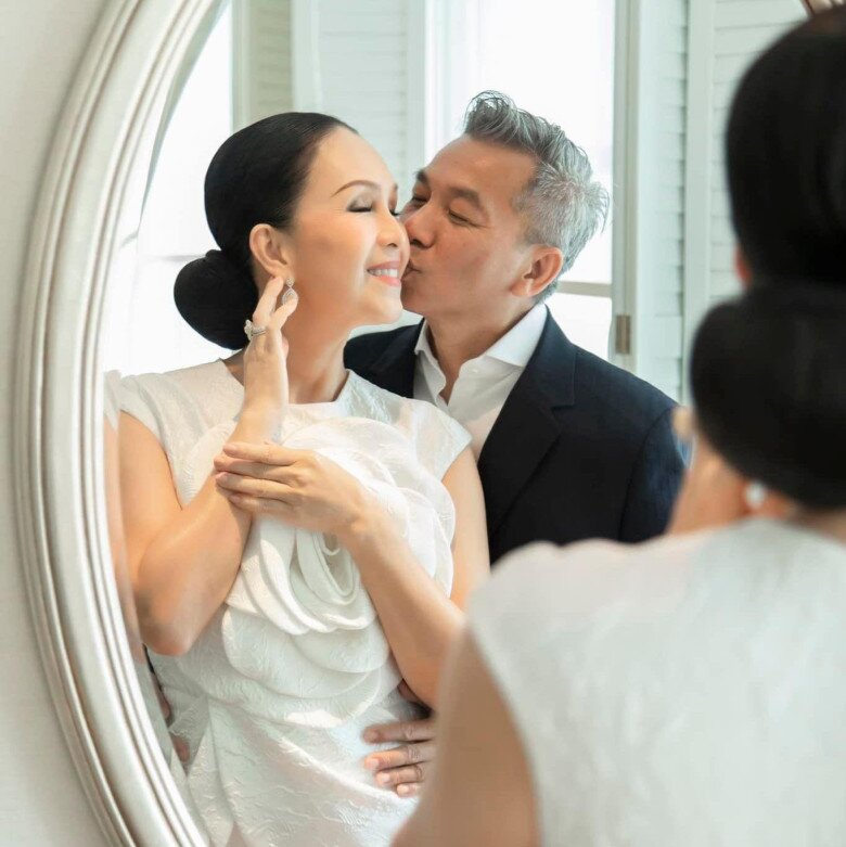 Ông xã tâm lý, chiều chuộng Diễm My.