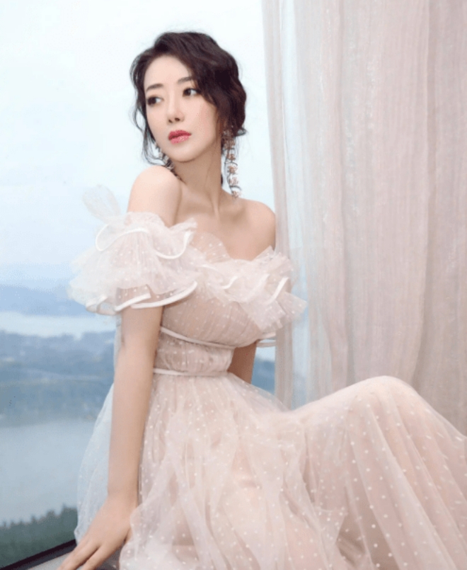 Sao nữ đã 50 vẫn đẹp nóng bỏng tưởng sung sướng lấy hồng hài nhi ai ngờ chồng vừa lười vừa bẩn - 4