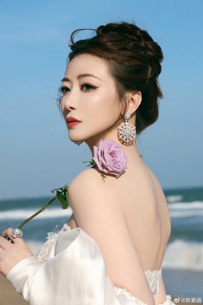 Sao nữ đã 50 vẫn đẹp nóng bỏng tưởng sung sướng lấy hồng hài nhi ai ngờ chồng vừa lười vừa bẩn - 5