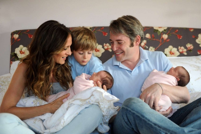 Chào đón 2 thiên thần nhỏ bằng phương pháp mang thai hộ, Sarah Jessica Parker rất hạnh phúc.
