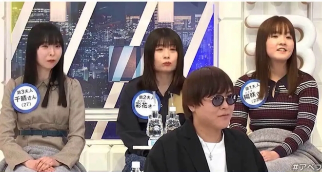 Watanabe không ngại tiết lộ về cuộc sống của mình trên sóng truyền hình.