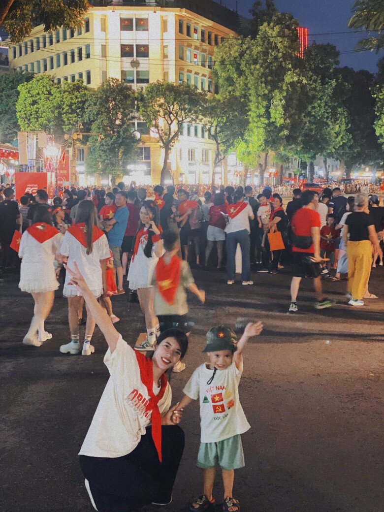 Hoàng long - đặc công sen của mưa đỏ con trai 2 tuổi níu áo ngày tôi rời nhà quay xong gặp biến cố lớn nhất đời - 5