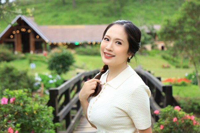 Cô ủng hộ phụ nữ có sự nghiệp và lý tưởng sống riêng.