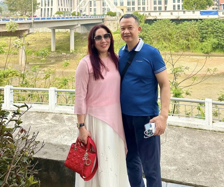 Nữ diễn viên nói có ông xã thấu hiểu, cảm thông với công việc của vợ.