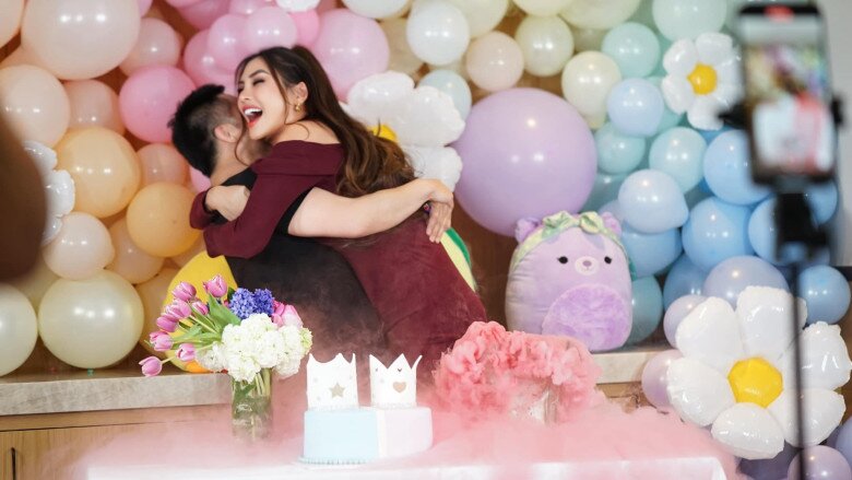 Cô cho hay nửa kia là Việt kiều, tính cách trưởng thành và chững chạc.