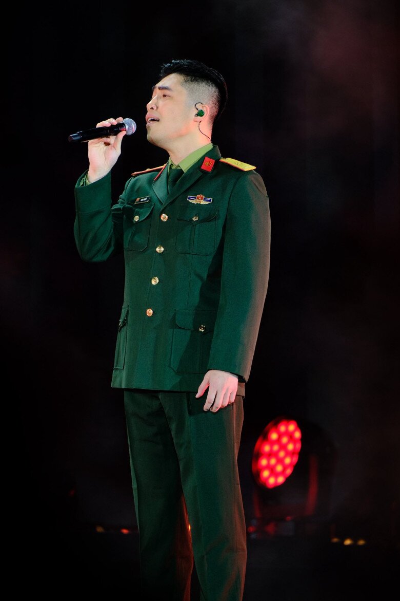 2 sao việt từng là giảng viên trường quân đội người hạnh phúc bên chồng đại gia người 6 năm không nói chuyện với bố - 2