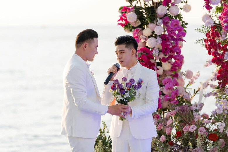 Cặp đôi tổ chức đám cưới hoành tráng hồi cuối năm 2024.