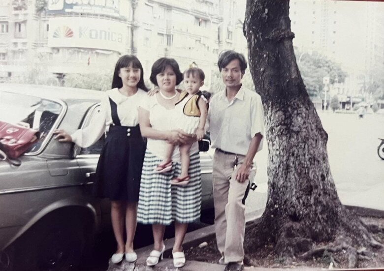 Btv hoài anh bùng nổ nhan sắc khi đứng cùng thượng úy lê hoàng hiệp là mỹ nhân thắng đậm nhất mùa lễ a80 - 14