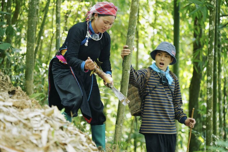 Những con người phi thường ở vùng cao vẫn kiên cường sống tiếp dù đối diện nhiều khó khăn.