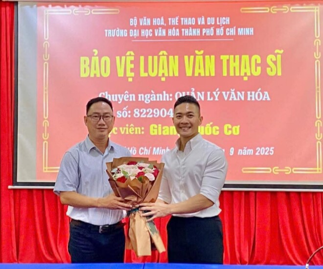 NSƯT Quốc Cơ bảo vệ luận văn Thạc sĩ Quản lý Văn hóa thành công.