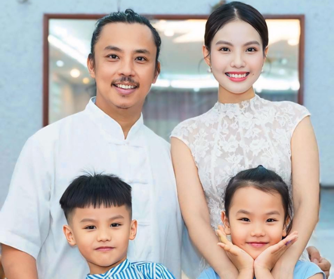 Chí Anh hiếm hoi khoe ảnh gia đình “đủ nếp đủ tẻ” với bà xã kém 20 tuổi.