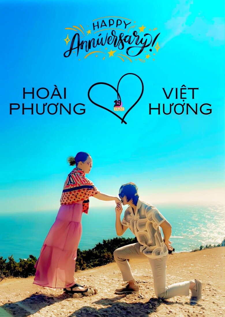 Ông xã Việt Hương quỳ gối bày tỏ tình cảm với bạn đời vào dịp kỷ niệm.