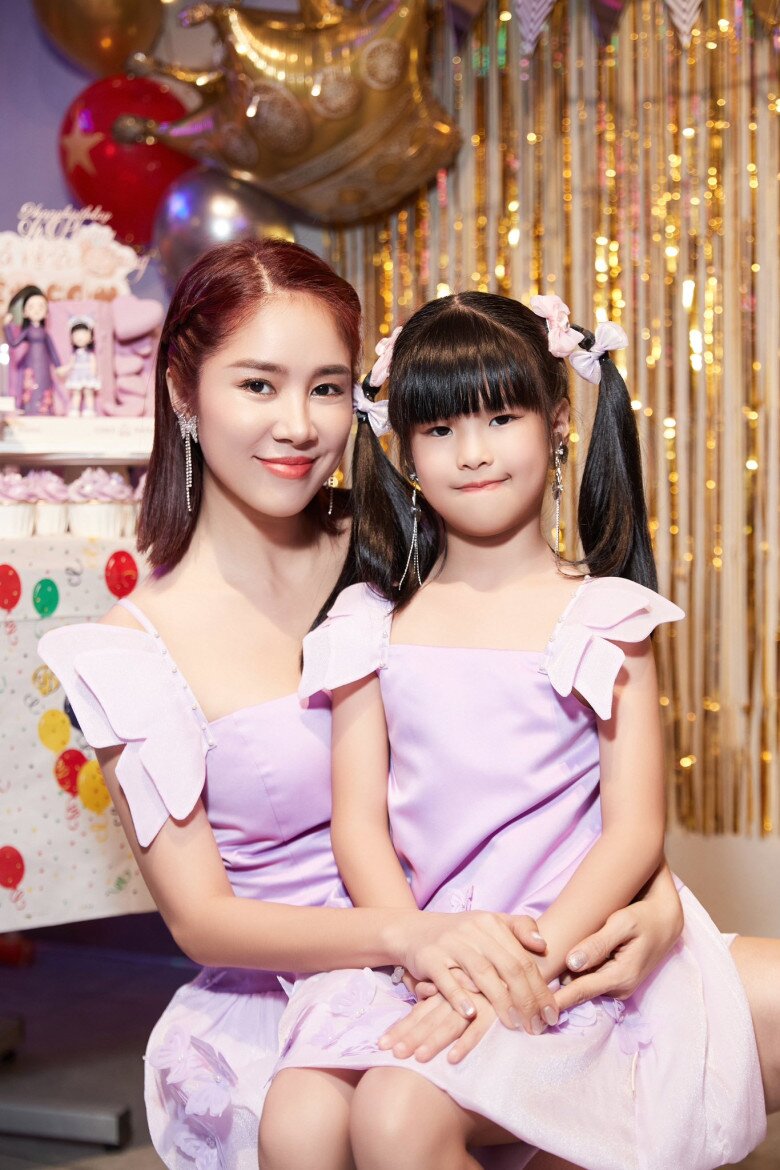 Con gái chung xinh xắn của Lê Phương và Trung Kiên.