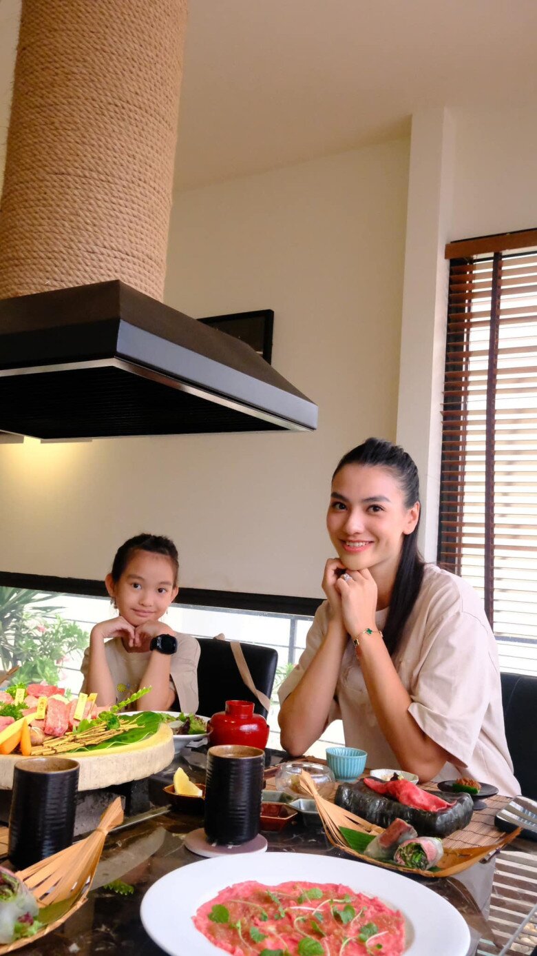 Mỹ nhân Hà thành chi tiền “khủng” mỗi tháng để nuôi con.
