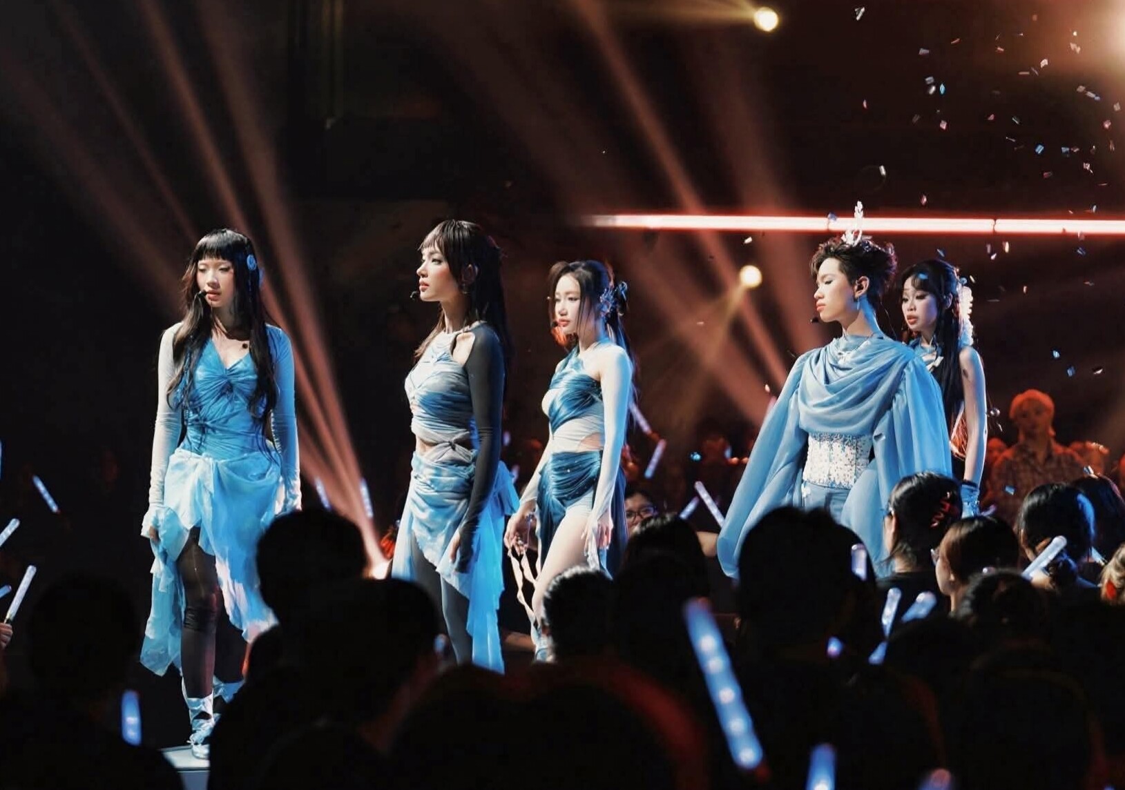 Ca khúc “Không đau nữa rồi” được tổng cộng 1 tỷ lượt nghe trên các nền tảng số.