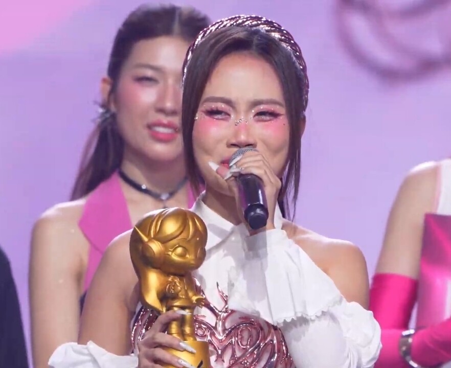 Phương Mỹ Chi lên ngôi Quán quân “Em xinh say hi” mùa đầu tiên.