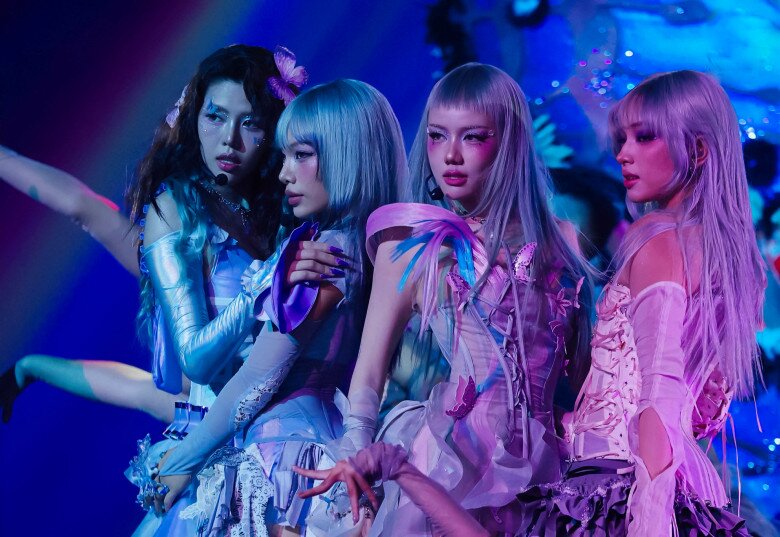 Tiết mục mở màn của đội Phương Ly “đốt cháy” sân khấu Livestage 3.