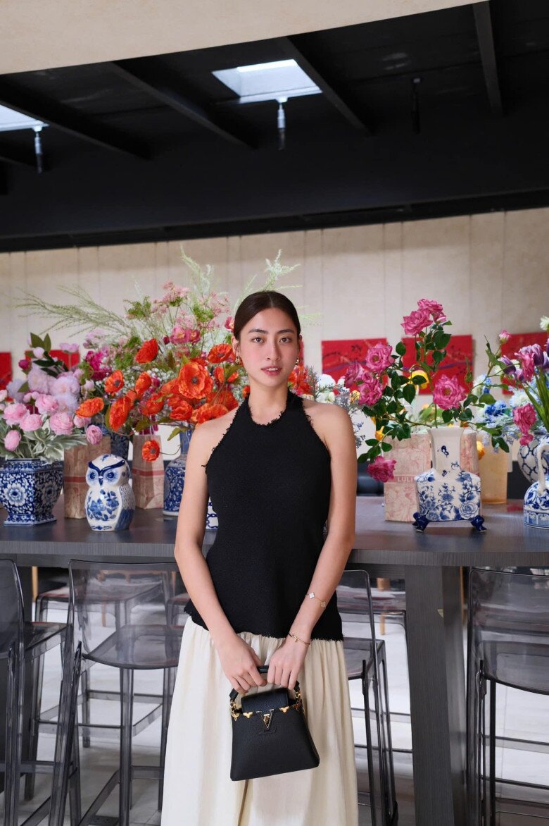 Lương Thùy Linh theo đuổi con đường học vấn.