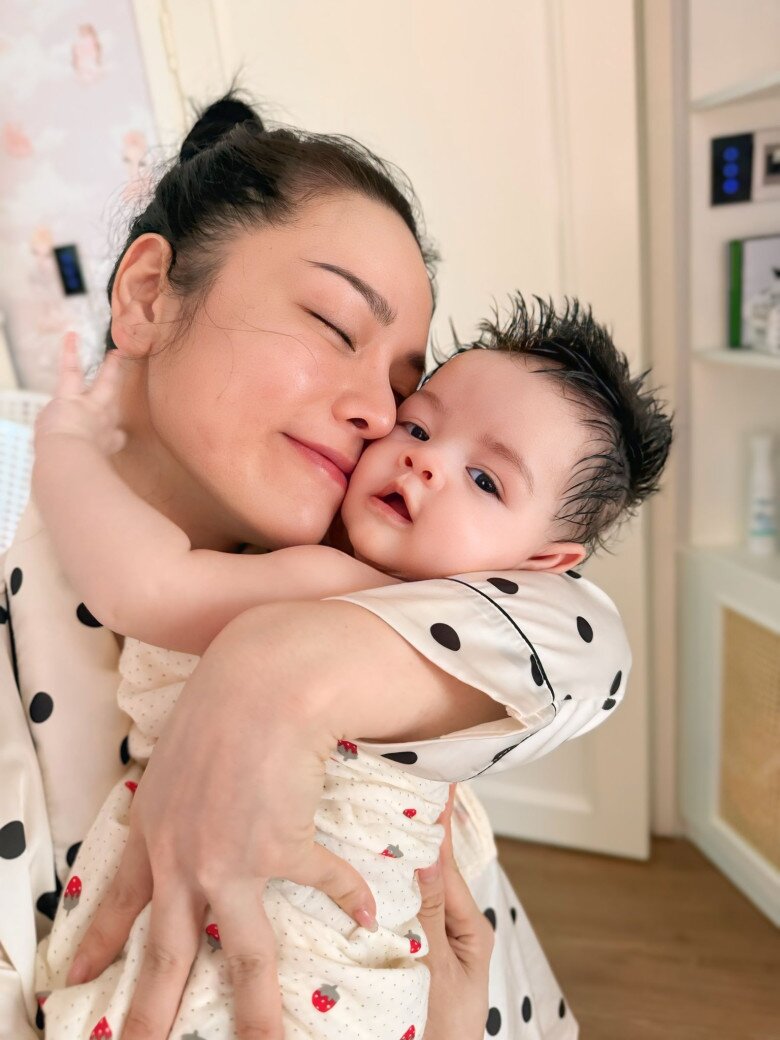 Nhật Kim Anh đôi khi cảm thấy mệt mỏi vì đóng quá nhiều vai trò cùng lúc. 