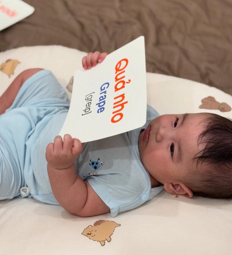 Nữ MC rất chú trọng trong việc rèn nền nếp, giáo dục cho con trai từ khi còn sớm.