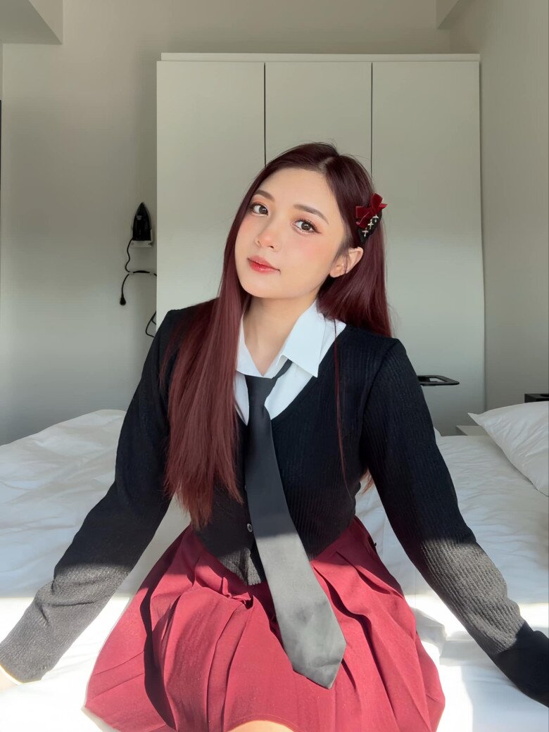 Phương Thảo tập trung trau dồi kiến thức và kỹ năng để phục vụ cho công việc dẫn chương trình.