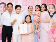 Giải trí - Mẹ ruột Khánh Thi được rể quý mừng sinh nhật, U80 vẫn bận rộn chăm từng miếng ăn cho "kiện tướng dancesport"