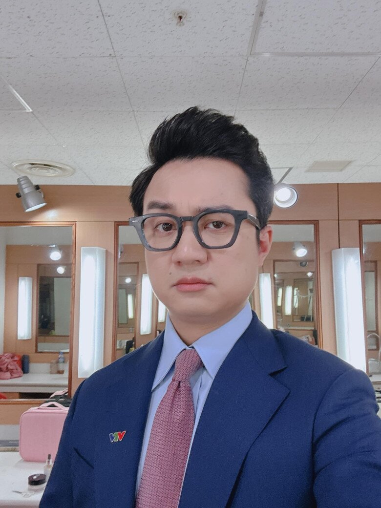 Nam btv bắt trend tổng tài trên sóng vtv là người thay thế nsnd xuân bắc tốt nghiệp kỹ sư ở đại học bách khoa - 7